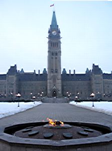 Canadian Parliament Building (18k image)