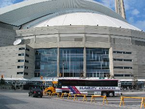 Bus parking at the Skydome, Toronto, ON Canada (21k image)